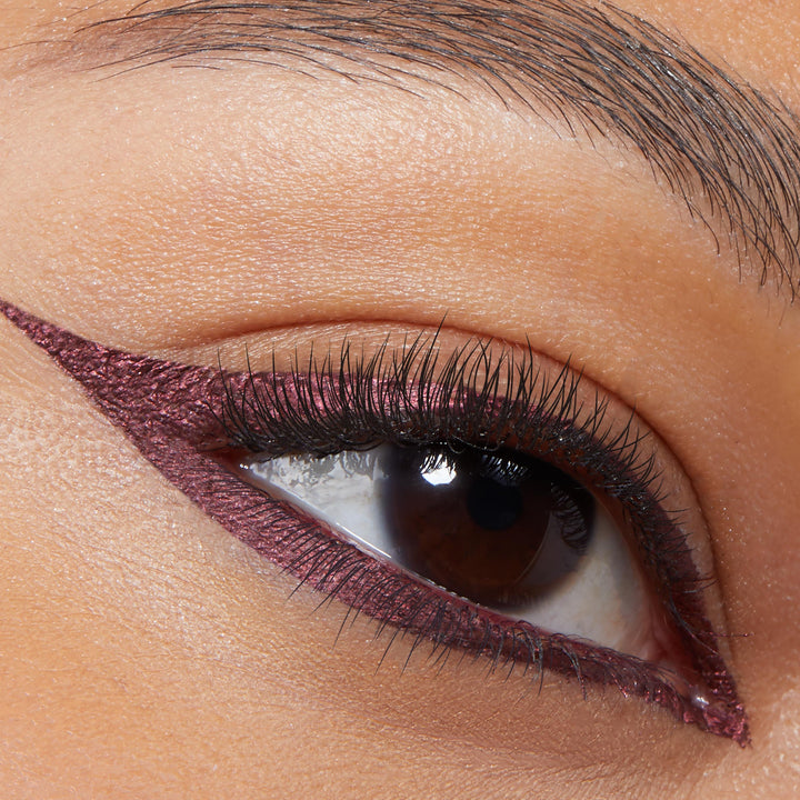 Vampire - Shimmering Professional Liner Control
