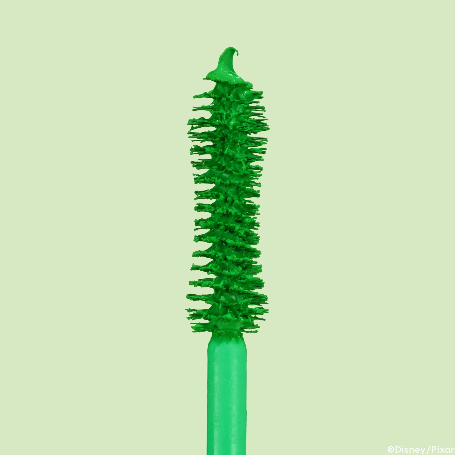Roar! - Glowing Weekend Lash Detail