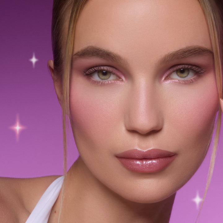 All Eyes On Me - Modern Studio Beauty Lookbook
