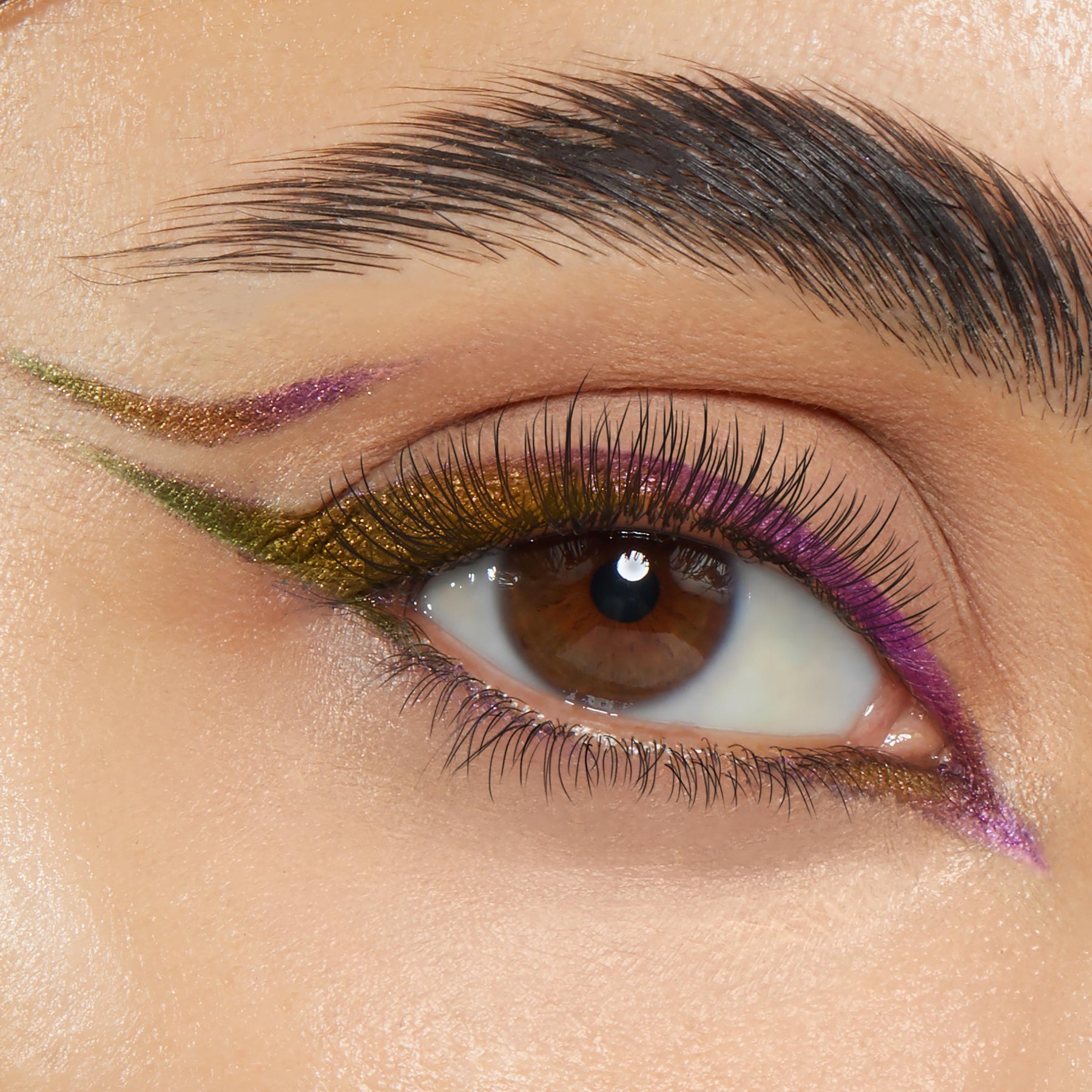 Chrome Dreams - Matte Confident Liner Essential