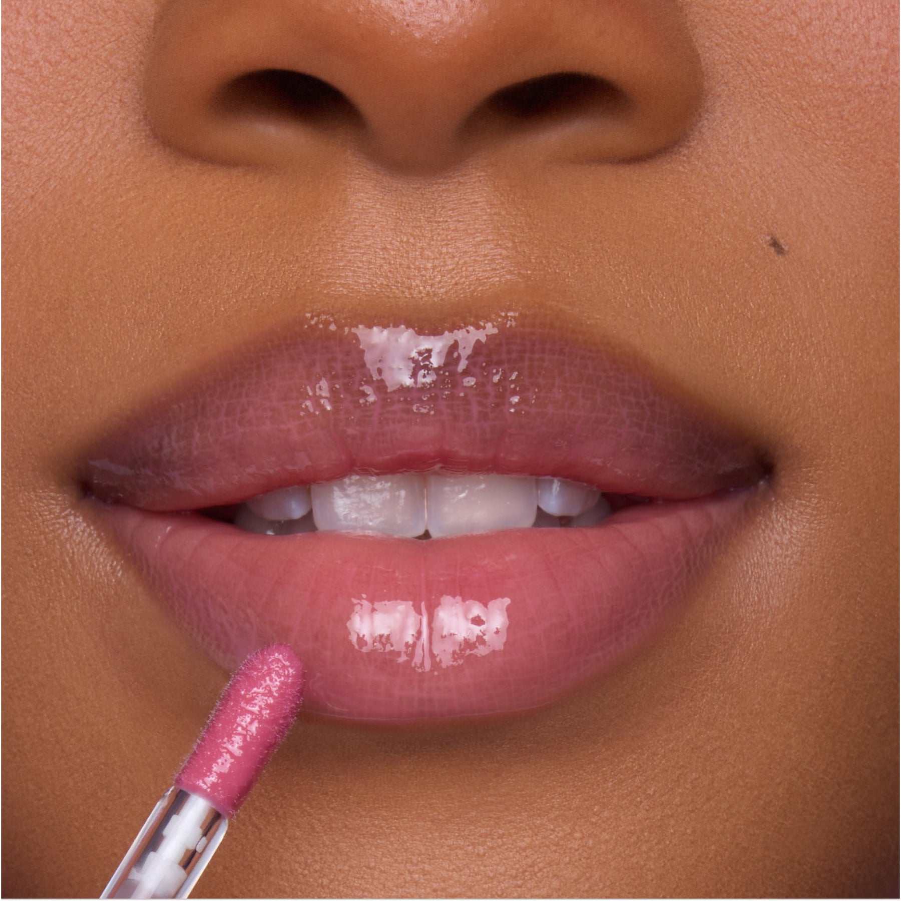 Your New Obsession - Expressive Coordinated Lip Story