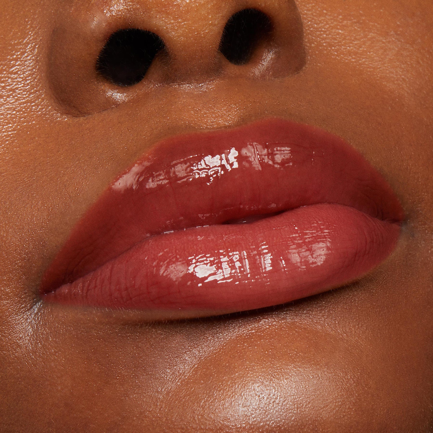 Bells - Shimmering Seasonal Lip Routine