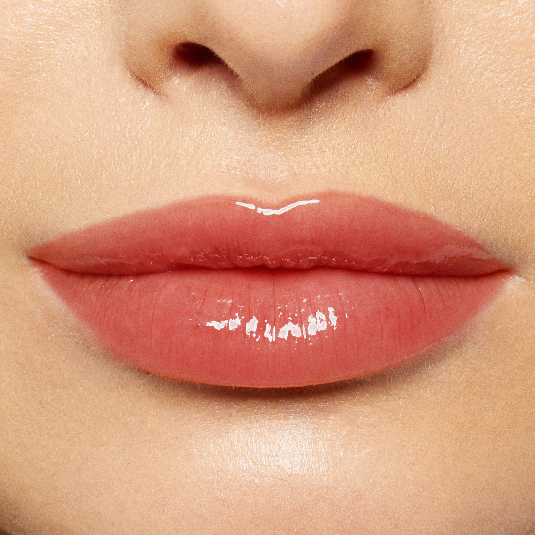 Bells - Shimmering Seasonal Lip Routine